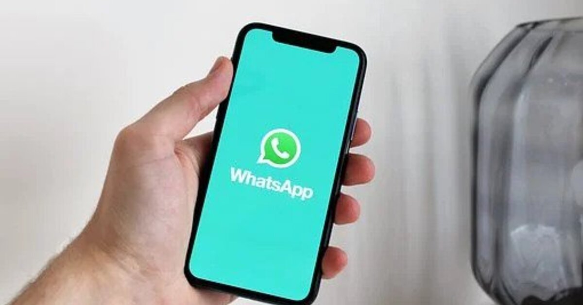 How to Share your Location on WhatsApp