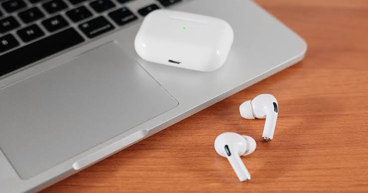 How to connect Airpods to Mac