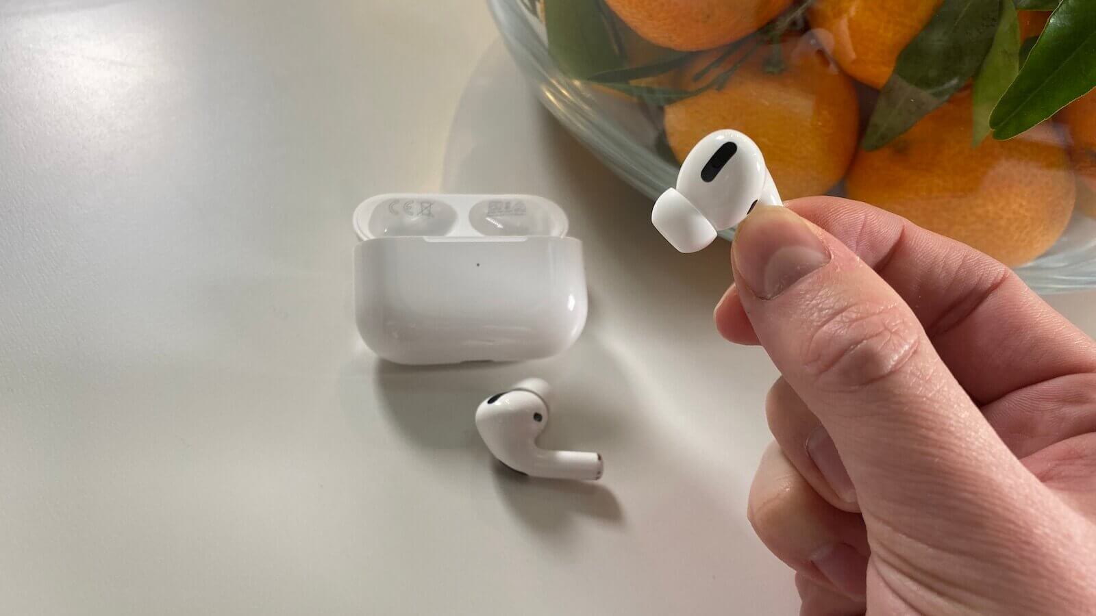 How To Clean the Apple AirPods Pro 2