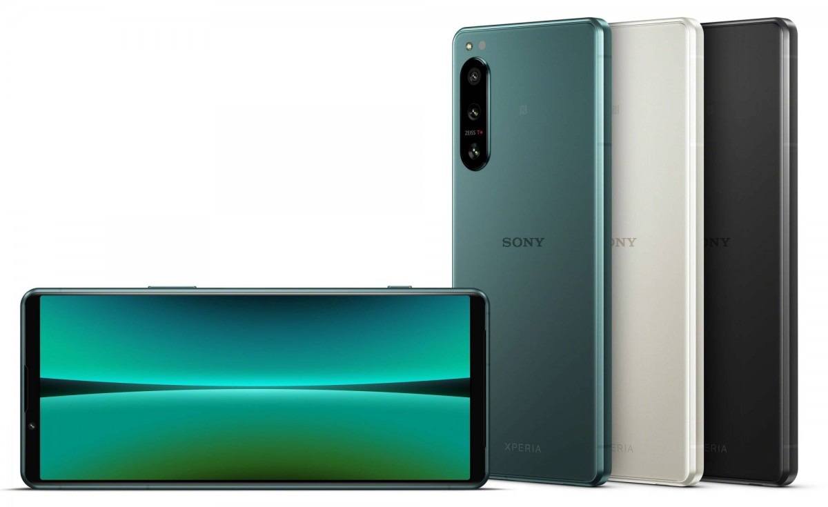 Sony Xperia phones Android 13