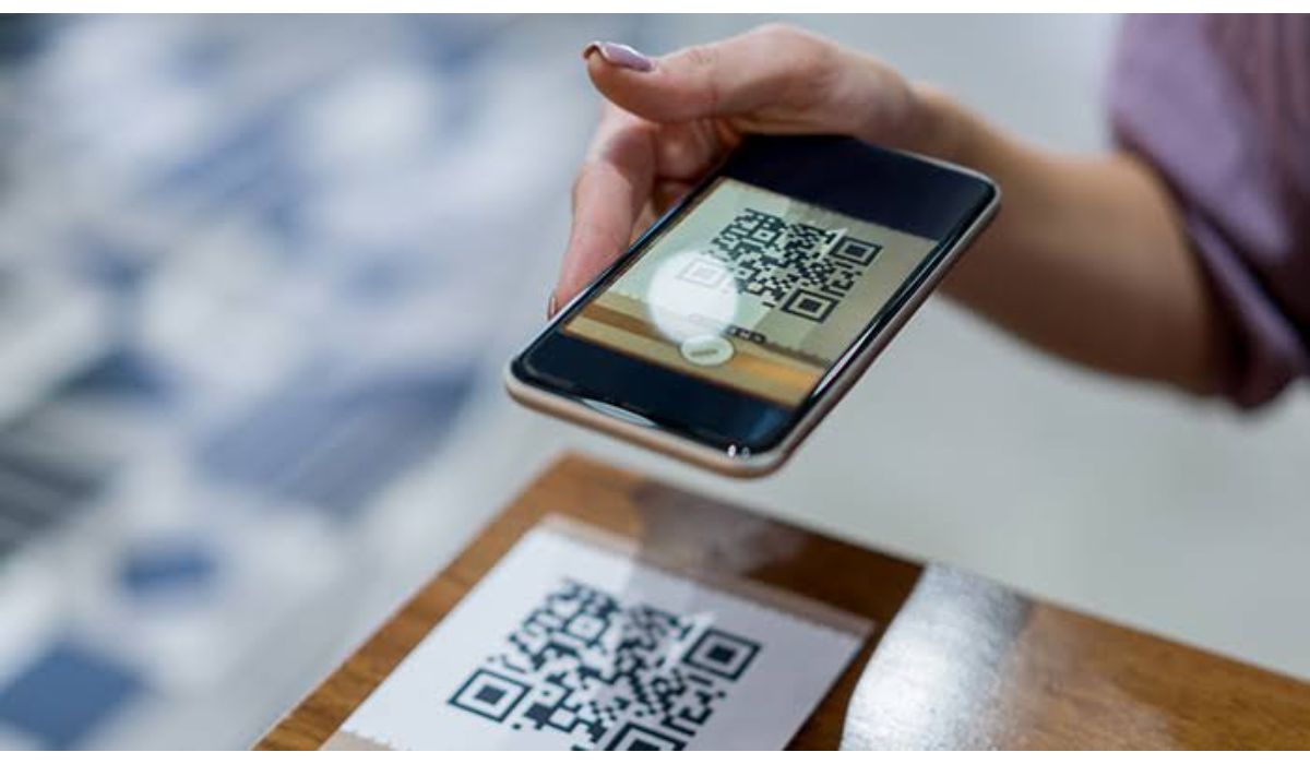 How to Scan QR Codes on Android And iPhone