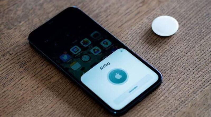 How To Set Up and Use an AirTag on iPhone, iPad or Mac