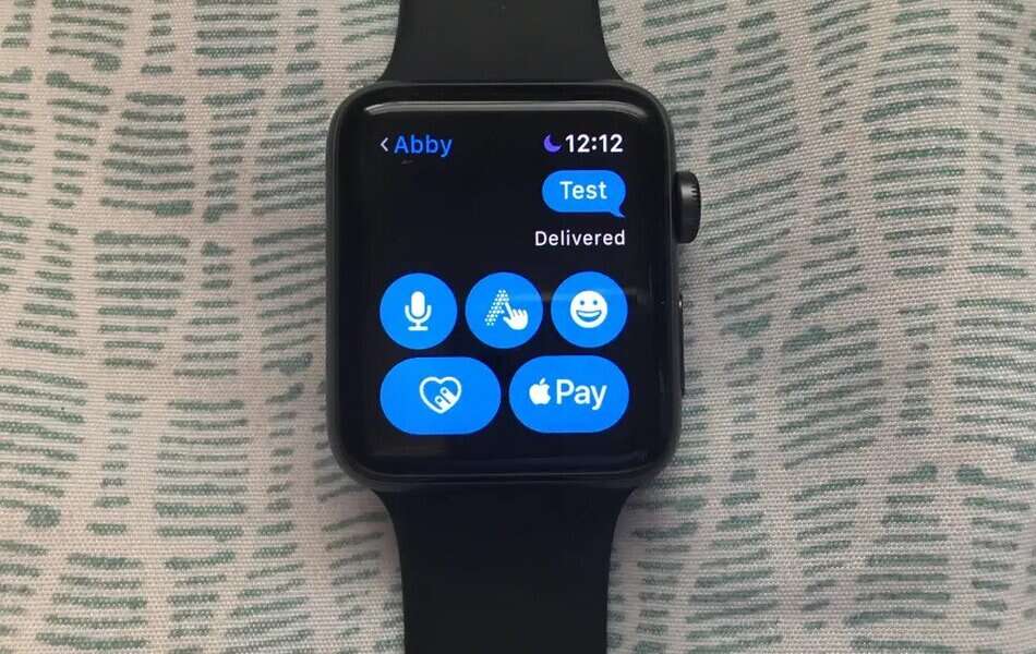 Reply to Text and iMessages from Apple Watch