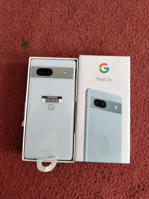 Google Pixel 7a unboxing images of the Arctic Blue Carbon leaks