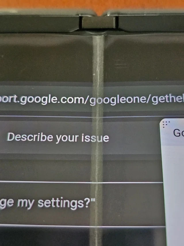 Google Pixel Fold internal screen