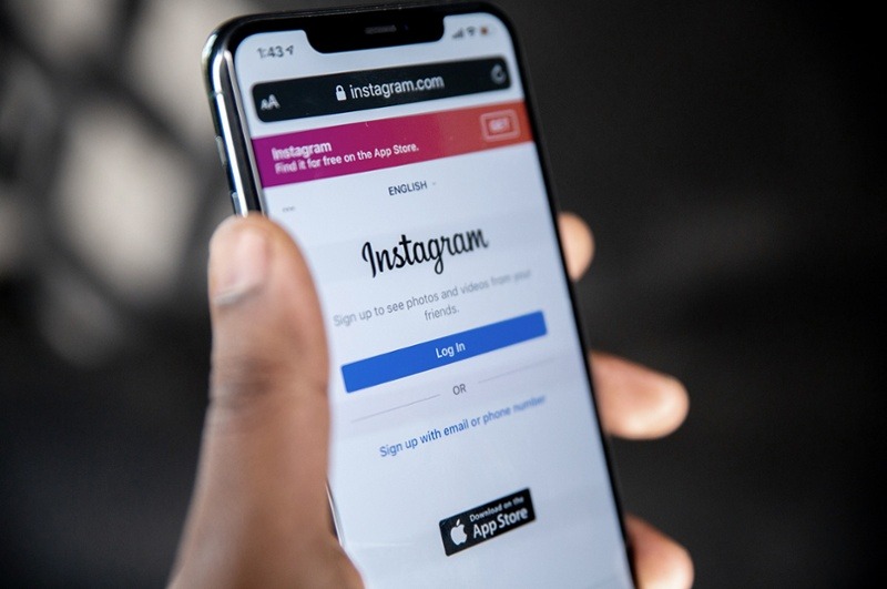 Avoid Ads on Instagram