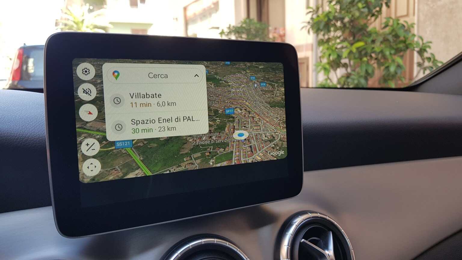 Navigation bar missing in Android Auto 
